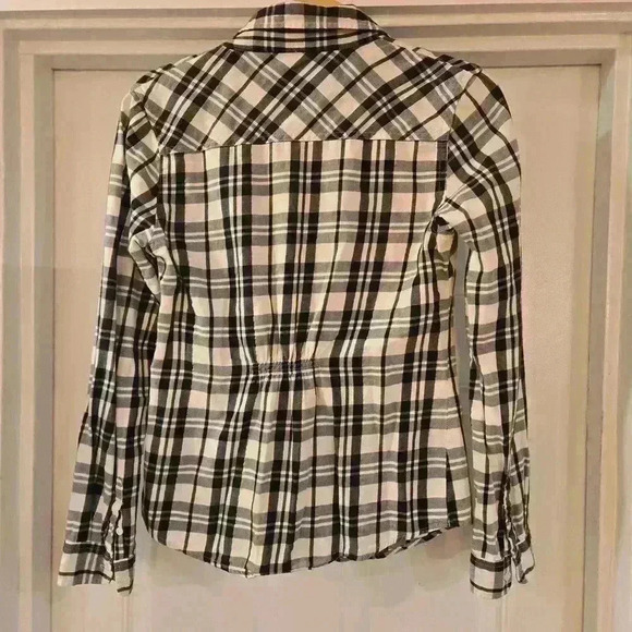 Aeropostale Womens Plaid Long Sleeve Button Down Shirt Black White Size Medium - Picture 2 of 7